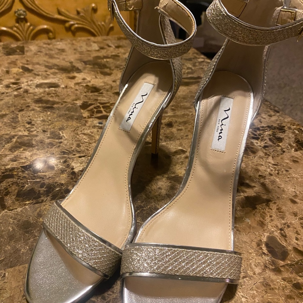 Nina Glittering Silver Heels